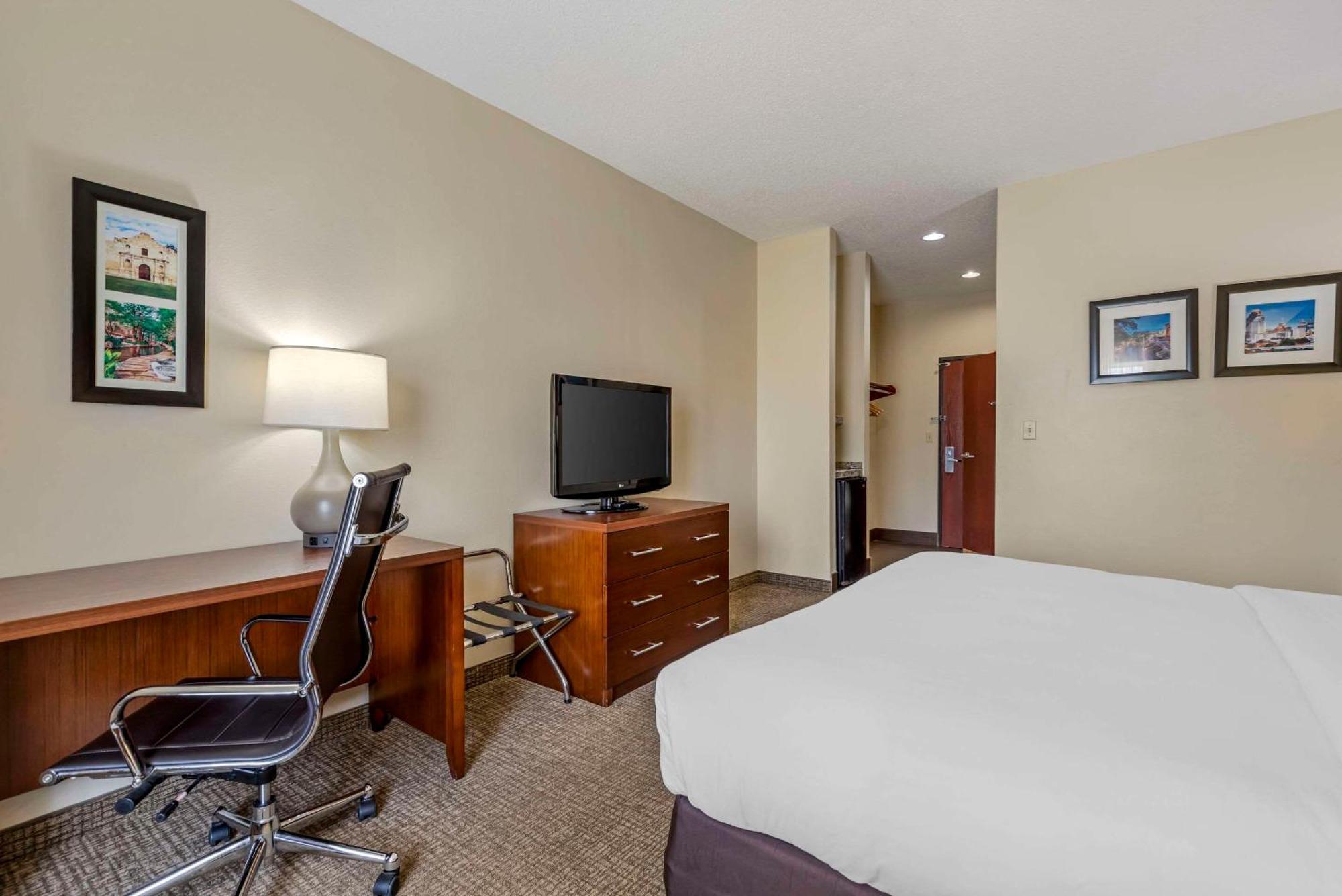 Comfort Inn & Suites Seguin Exterior foto